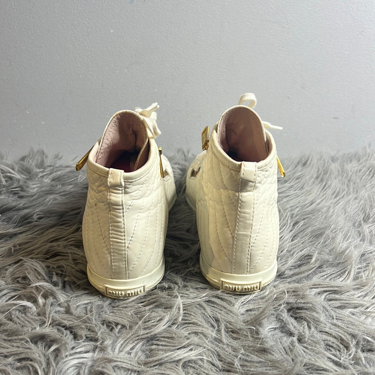 Miu Miu Cream Pointed Sneaker