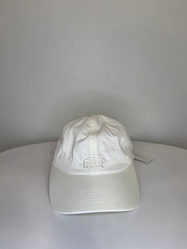 Gap White Baseball Hat