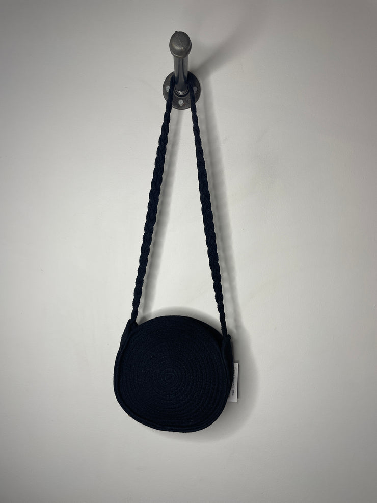 Urban O. Blk Round Purse