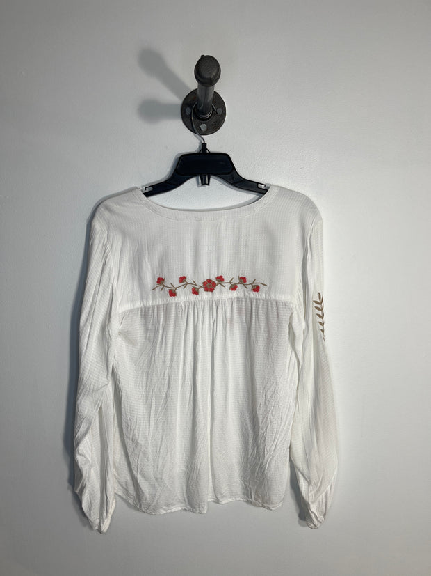 Blusa bohemia blanca con puntada de amor