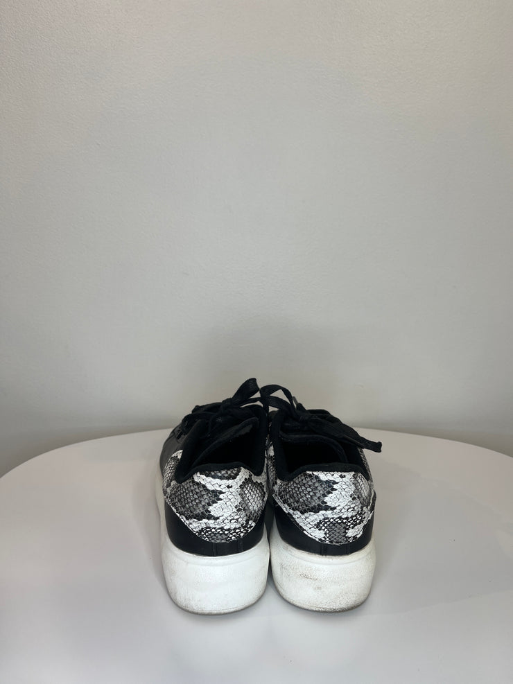 Seven 7 Black Leather Sneakers