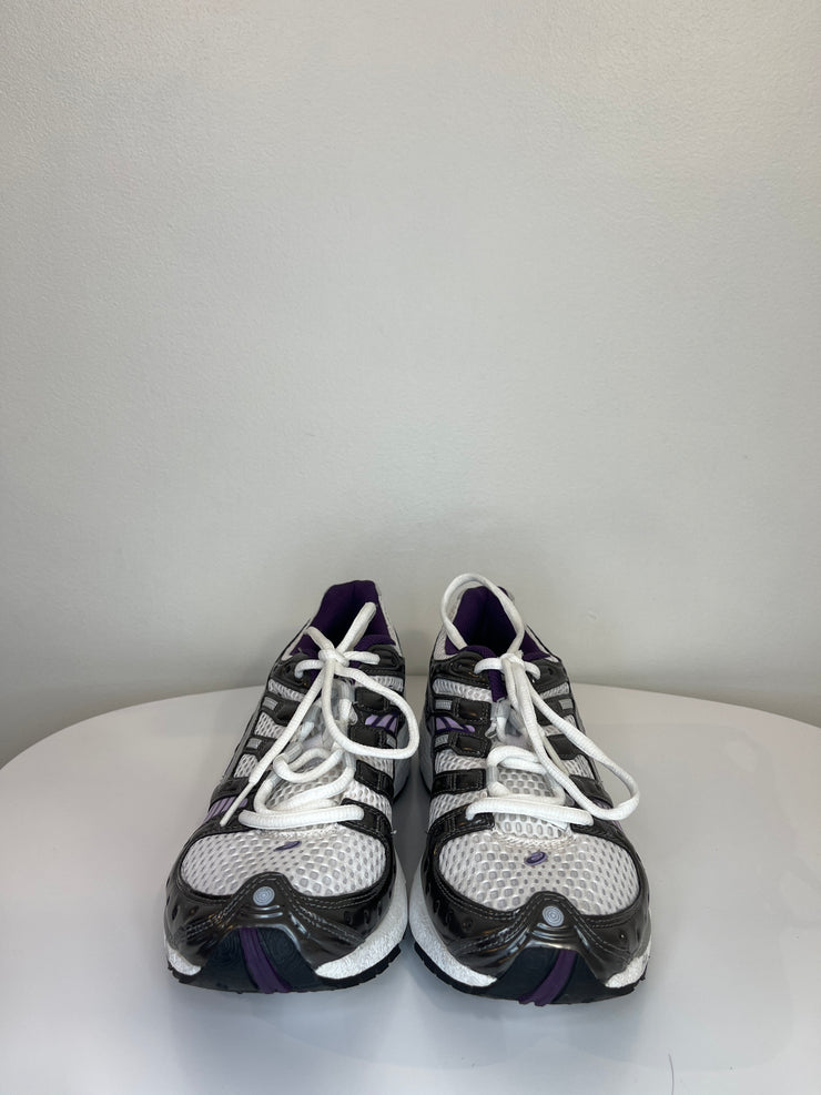 Asics Wht/Purp Running Shoes