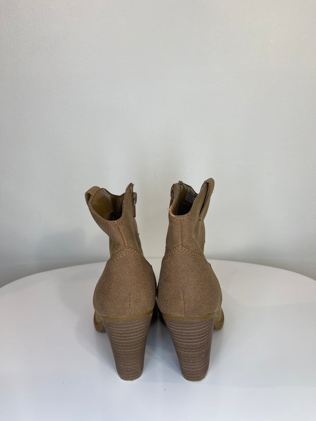 American E. Brown Ankle Boots