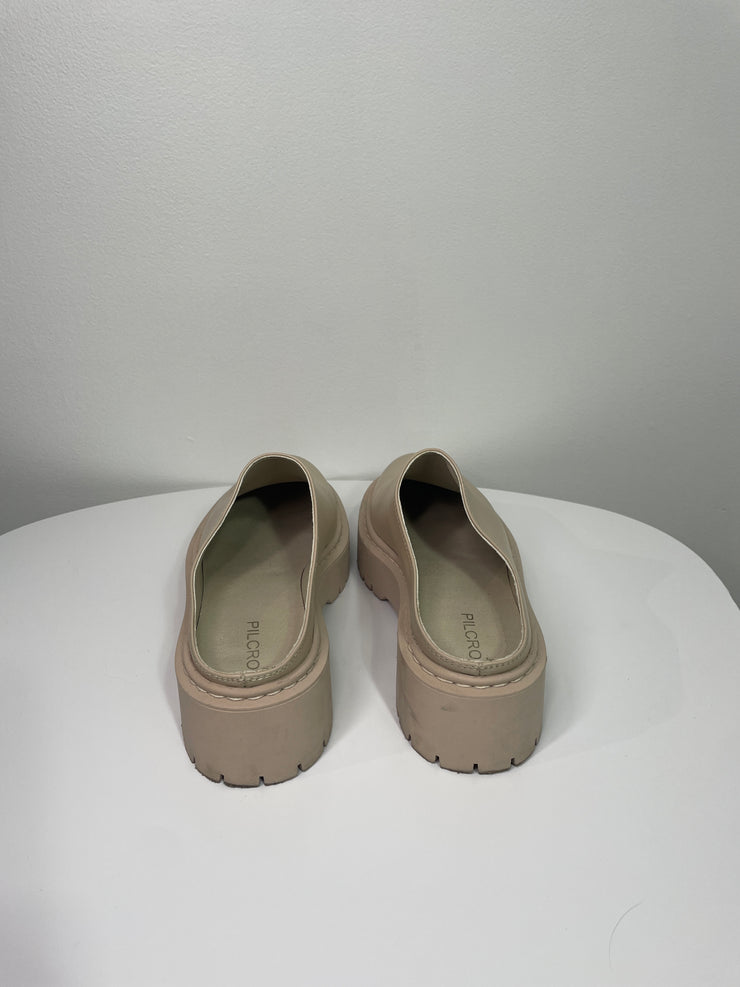 Mules de plataforma beige Pilcro