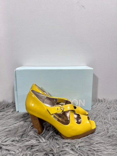 David Dixon Yellow Heels