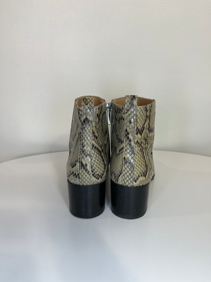 En Thread Snake Skin Boots