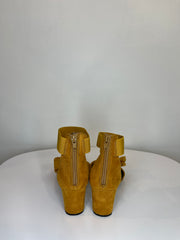 White M. Yllw Suede Bow Heels