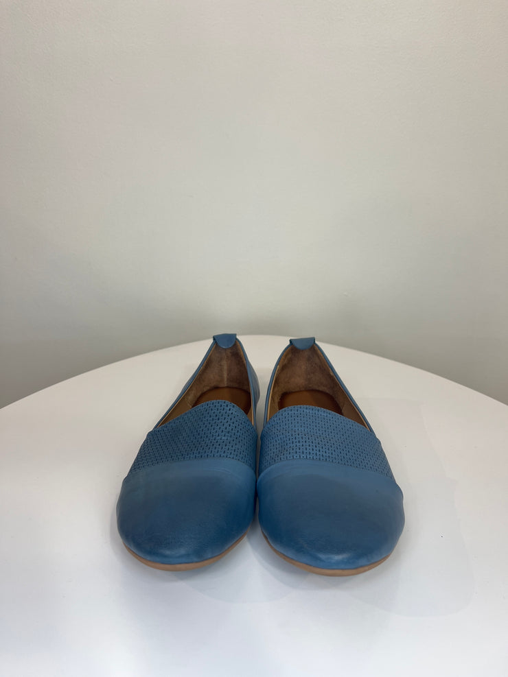Bueno Blue Flats