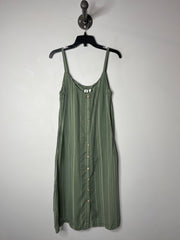 10 Tree Green Button Up Dress