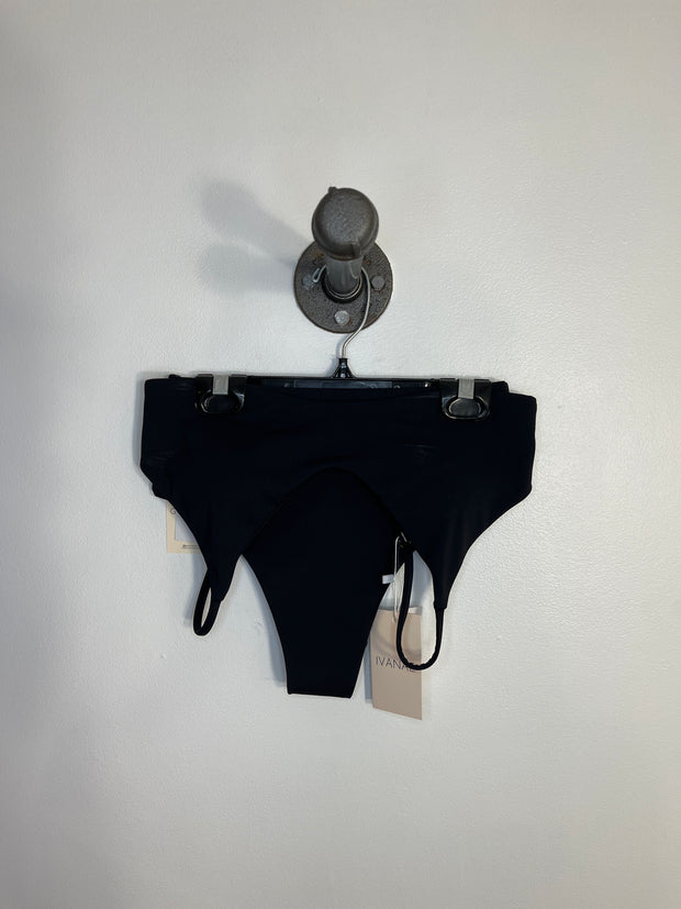 Conjunto deportivo negro de baño Ivanae