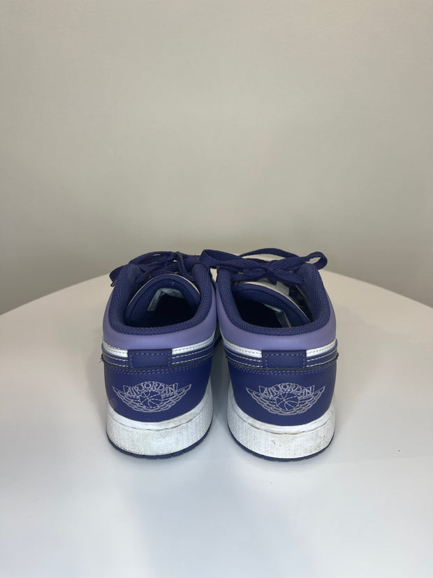 Nike Air Jordan Prpl Sneakers