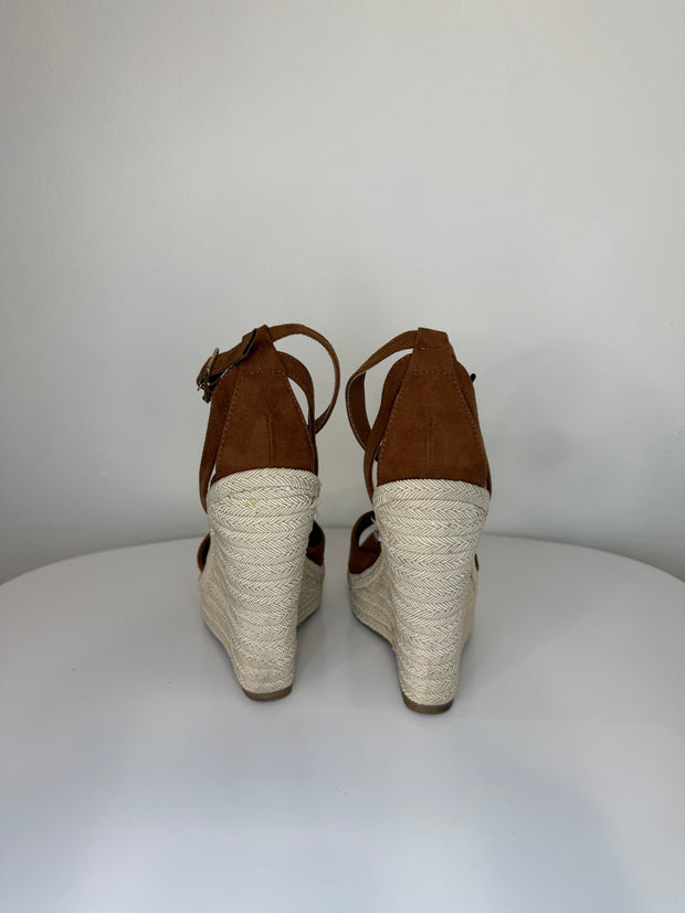 Just Fab Brown Wedges
