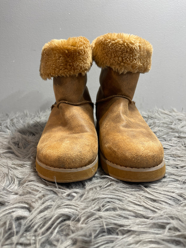 Skechers Furry Boots