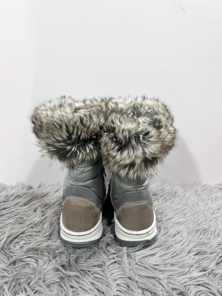 Santana Grey Snow Boots