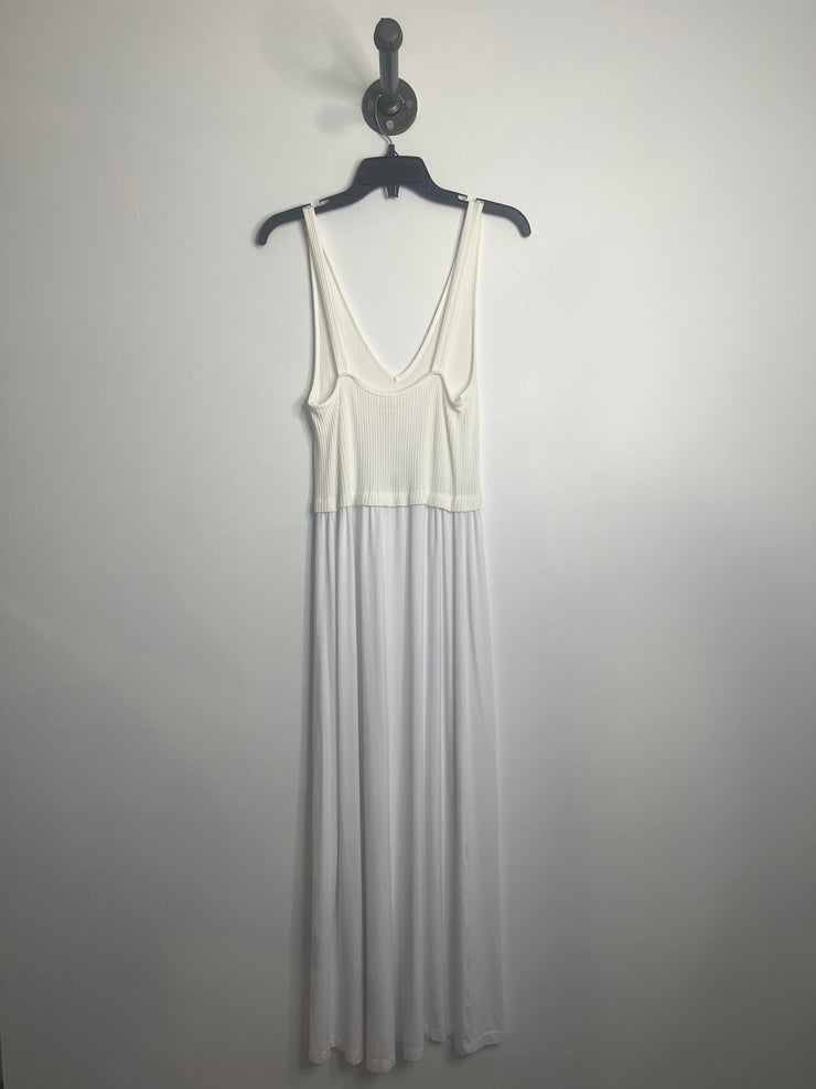 Robe longue blanche de luxe avec ruban