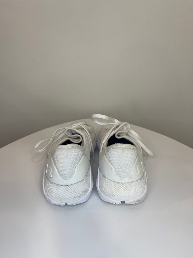 Under Armour Wht Runners