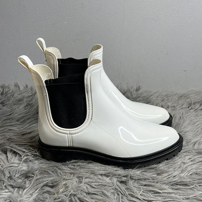 Circus White Boots
