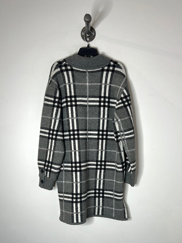 Lyla + Luxe Grey Plaid Knit