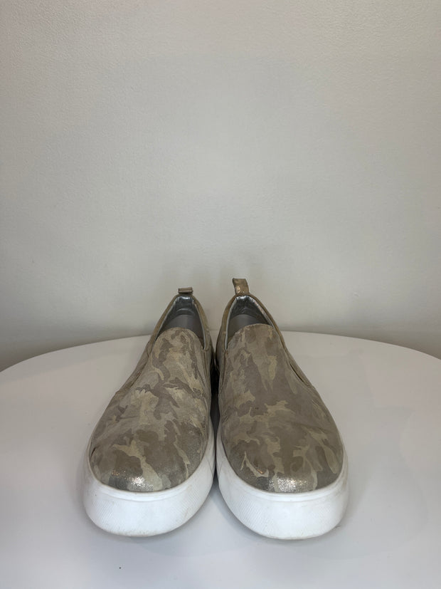 Earth Gry Camo Sparkle Slip-On