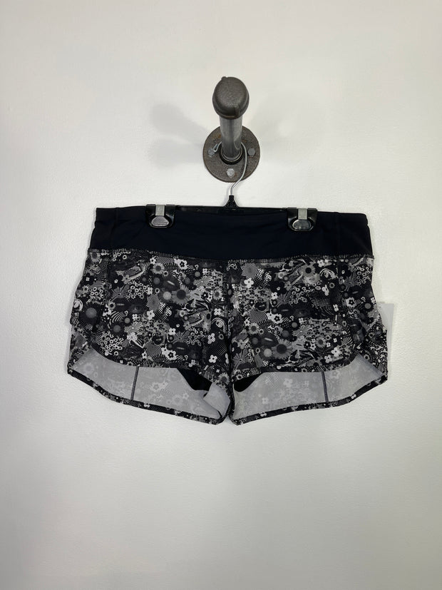 Lululem.Blk/Wht Pattern Shorts