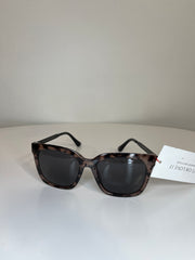 Diff Black Square Sunglasses