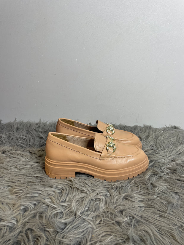 Botter Beige Loafers