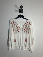 Blusa bohemia blanca con puntada de amor