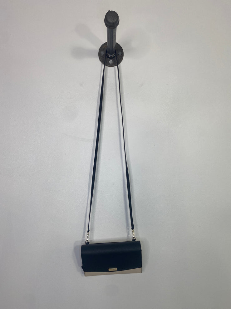 Kate S. Blk/Bg Crossbody Purse