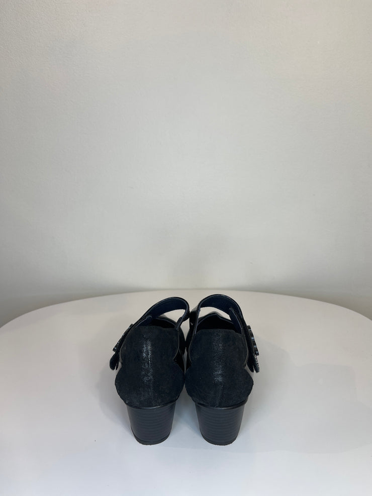 DorKing Black Kitten Heels