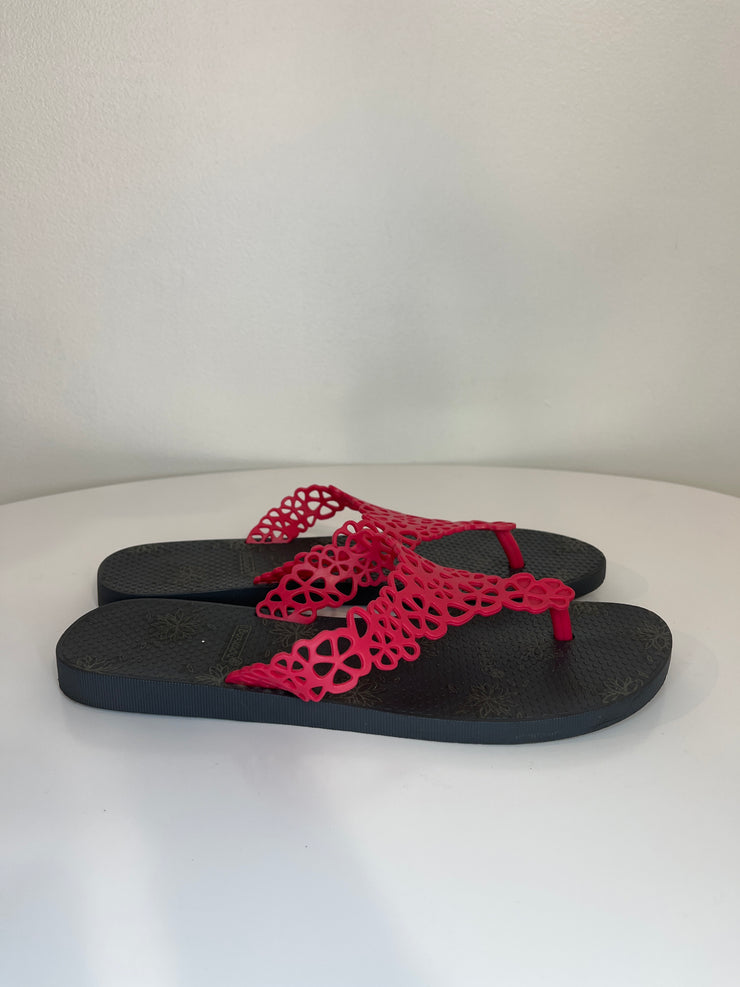 Batucada Blk/Pnk Flwr FlipFlop