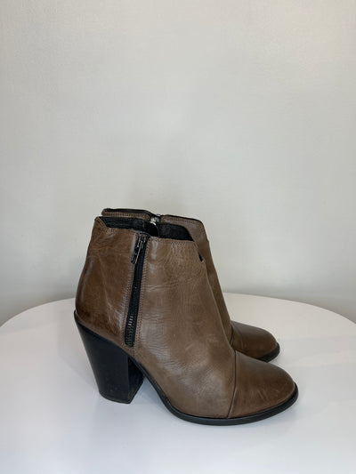 Boemos Brn Leather Ankle Boots