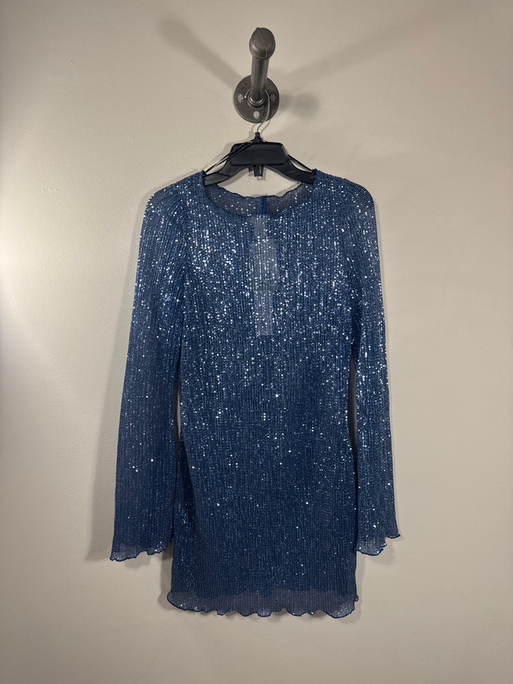 Minivestido de lentejuelas azules de H&amp;M