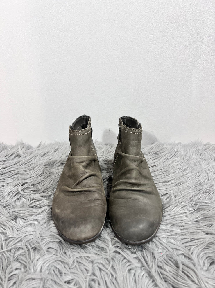 Cobb Hill Grey Leather Booties