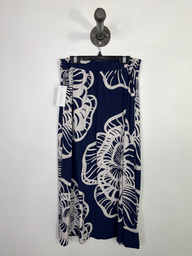 RW & CO Nvy/Wht Pattern Skirt