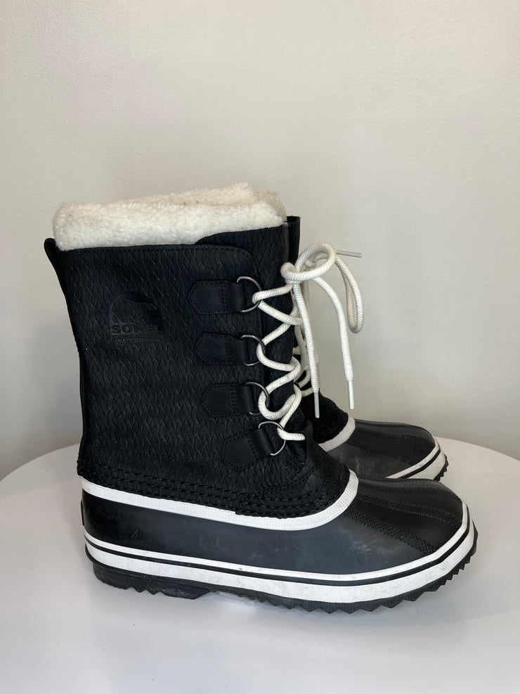 Sorel Blk/Wht Lace Winter Boot