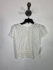 Aber. & F. Wht Embroidered Tee