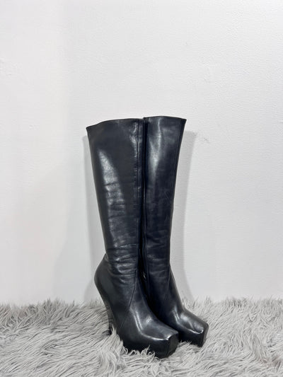 John Fluevog Blk High Boots