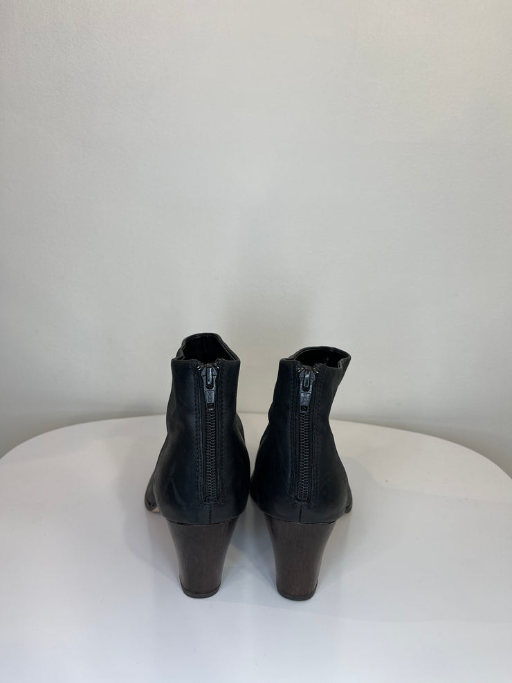 Pegabo Blk Heel Boots