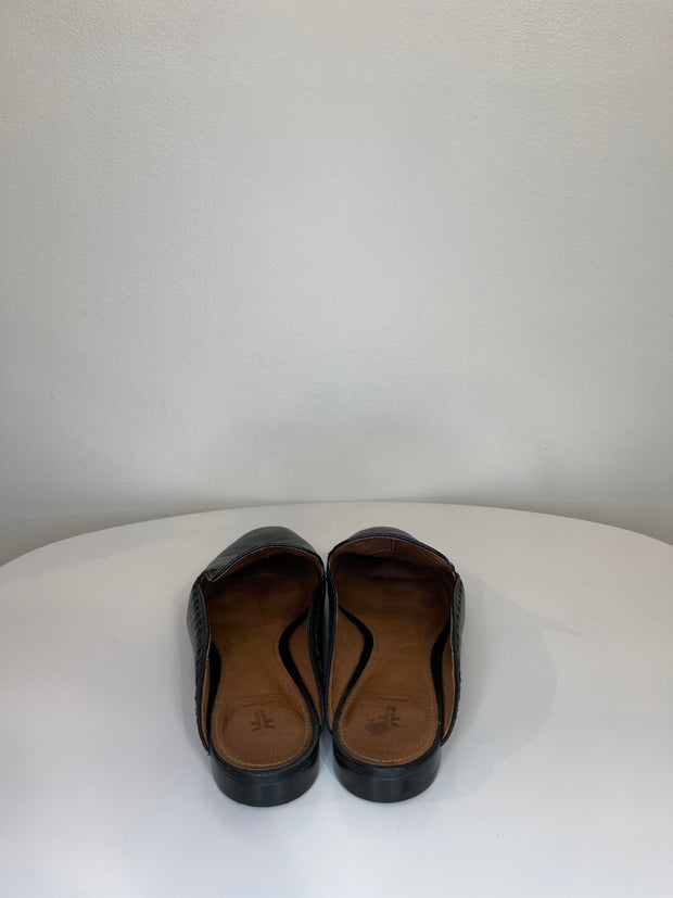 Frye Black Flats