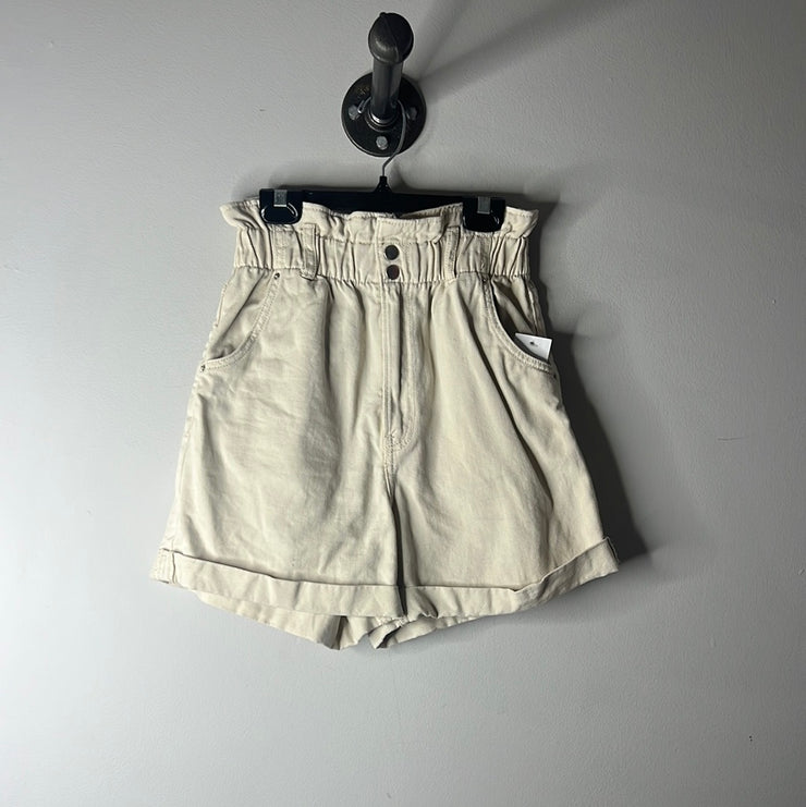 H&M Cream Shorts