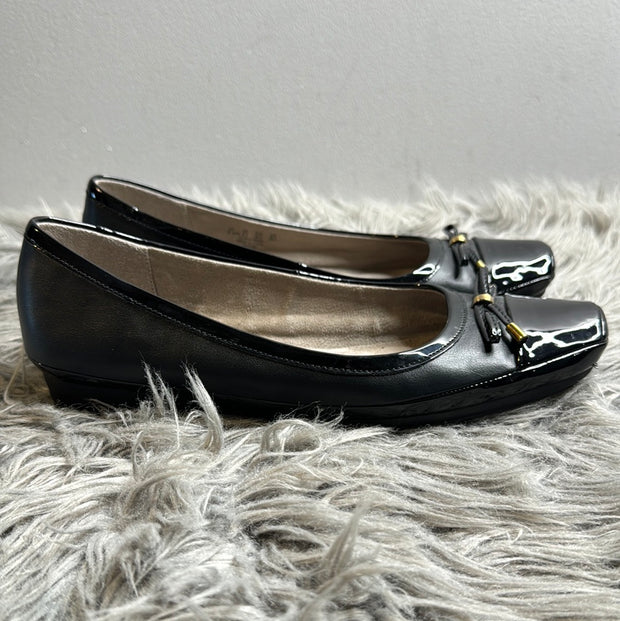 Naturalizer Black Flats