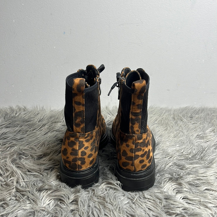 Vivorosa Cheetah Boots