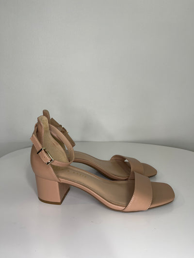 Kelly & Katie Beige Heels