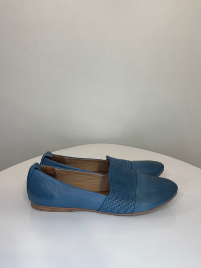 Bueno Blue Flats