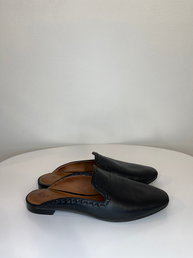 Frye Black Flats