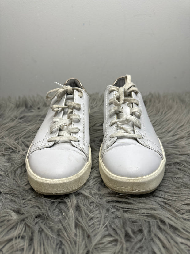 Clarks White LaceUp Sneakers