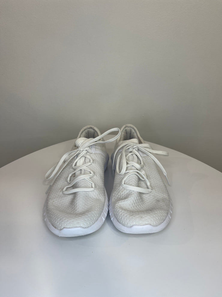 Under Armour Wht Runners