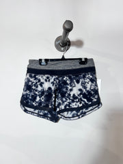 Lululemon Blk/Wht Floral Short