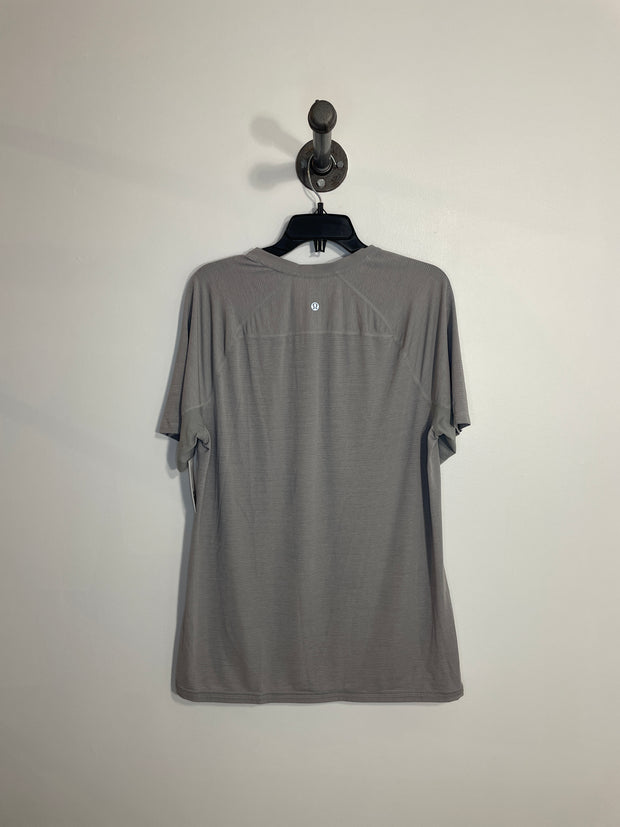 Camiseta gris de Lululemon