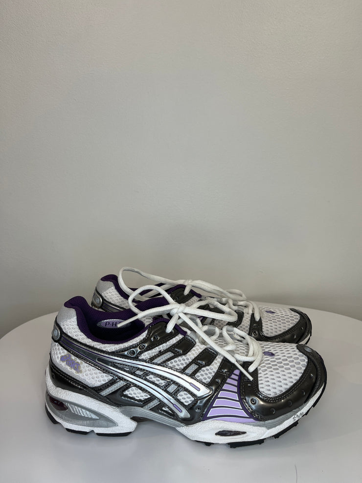 Asics Wht/Purp Running Shoes